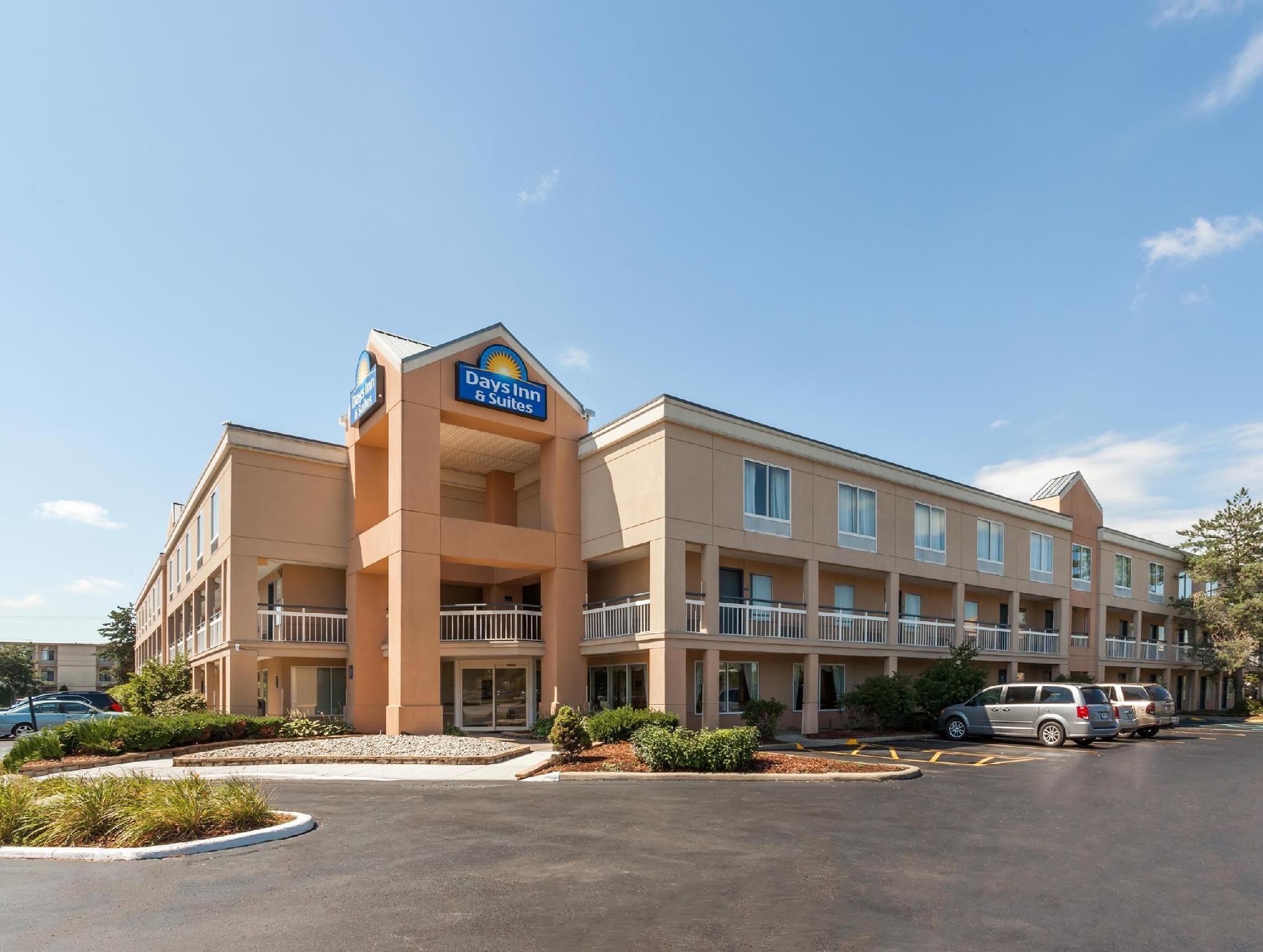Days Inn & Suites By Wyndham Warren Esterno foto