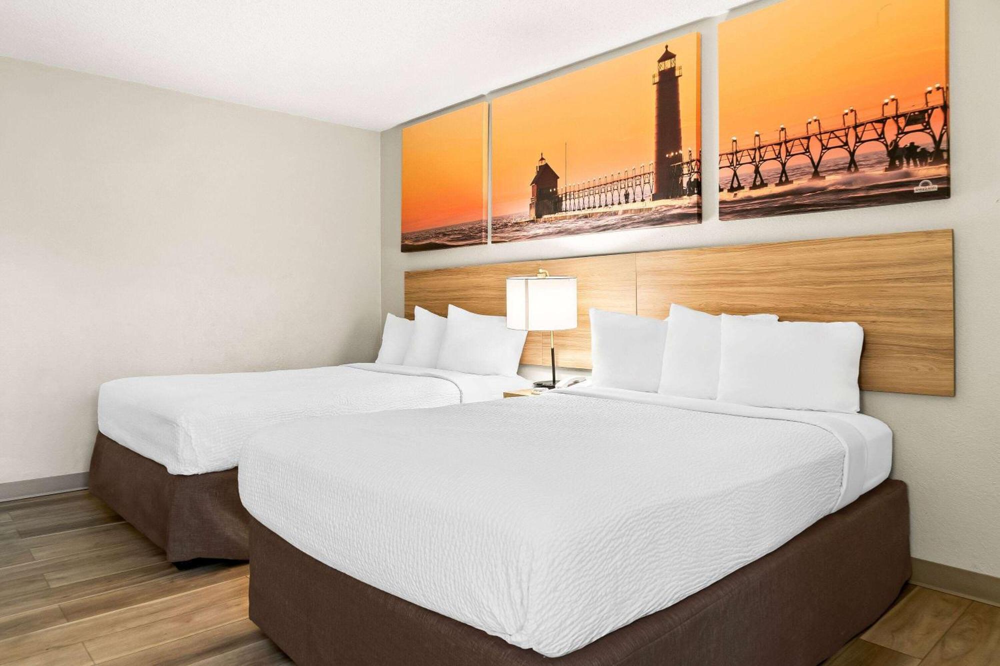 Days Inn & Suites By Wyndham Warren Esterno foto
