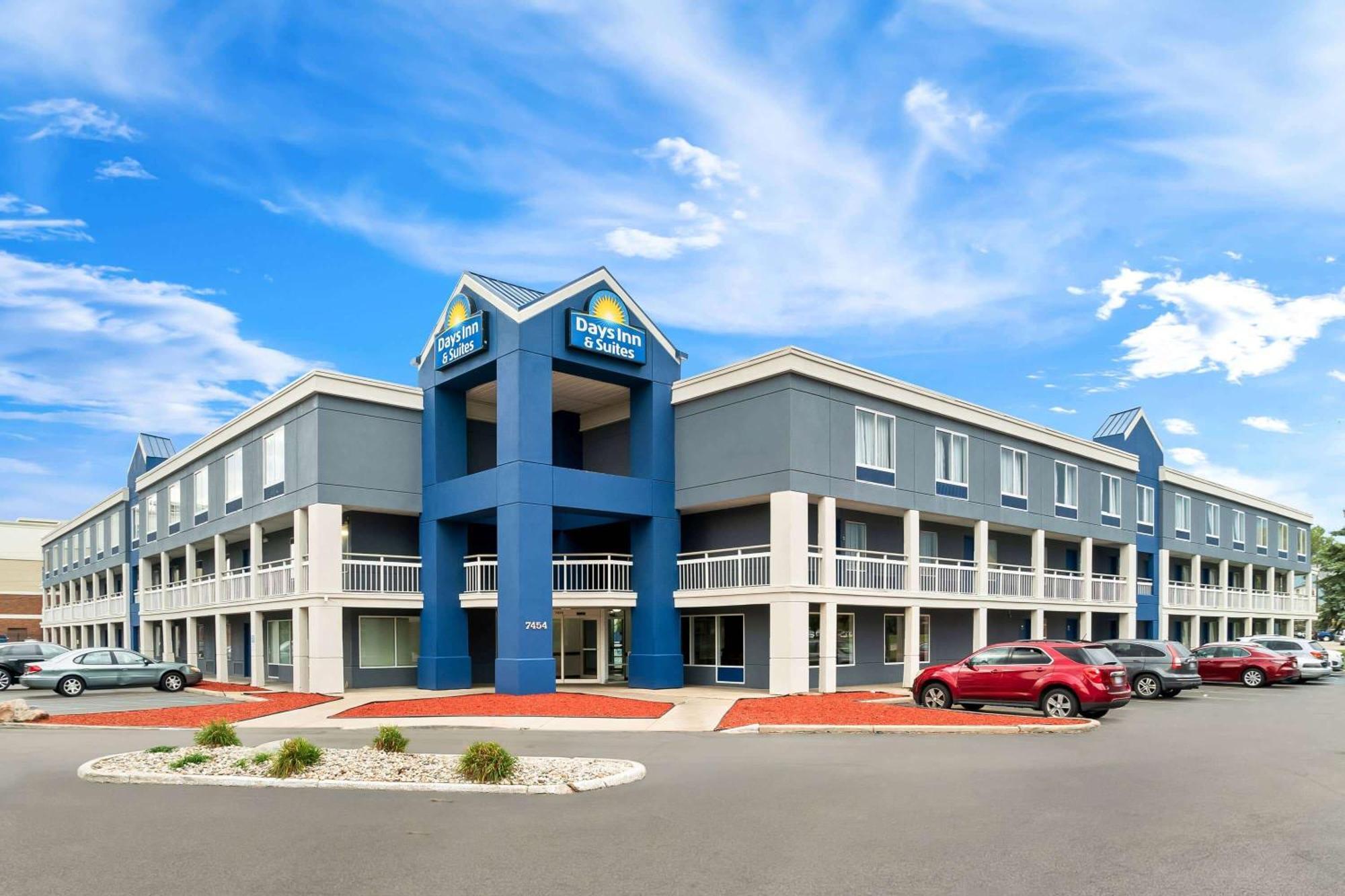Days Inn & Suites By Wyndham Warren Esterno foto
